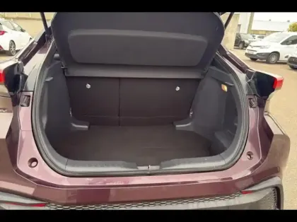 Photo 8 Toyota C-HR  2.0 Hybride 200ch Design NG23