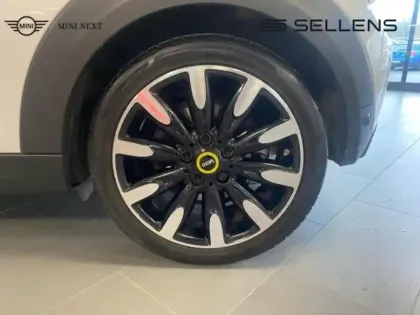 Photo 7 Mini Mini  Cooper SE 184ch Edition Premium BVA 5CV