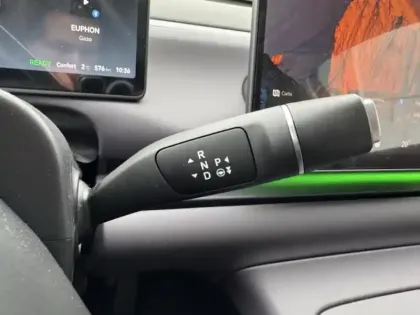 Photo 14 Leapmotor C10  REEV 215ch 28,4 kWh Design MY25