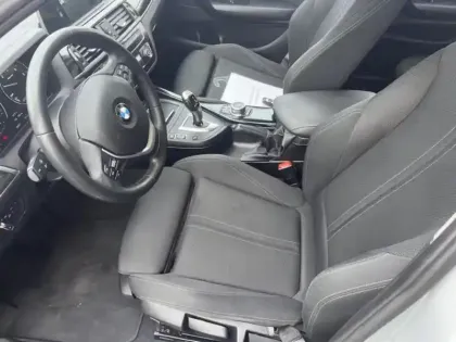 Photo 9 BMW Serie 1 Série 1 116dA 116ch Business Design 5p Euro6c