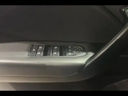 Photo 13 Renault Captur  1.5 Blue dCi 95ch Business