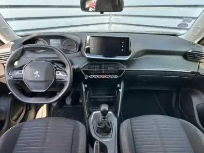 Photo 11 Peugeot 2008  1.2 PureTech 100ch S&S Active