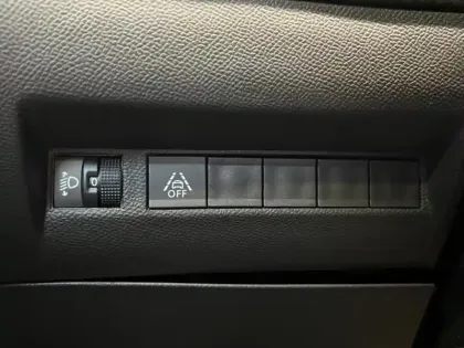 Photo 9 Peugeot 2008  e- 136ch Allure Business