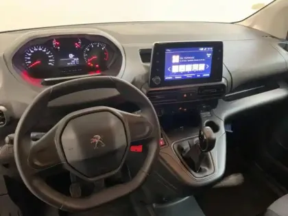 Photo 8 Peugeot Partner  Standard 650kg BlueHDi 100ch S&S BVM5 Premium