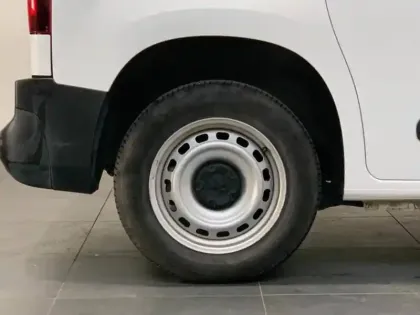 Photo 7 Peugeot Partner  Standard 650kg BlueHDi 100ch S&S BVM5 Premium