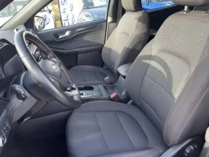 Photo 9 Ford Kuga  2.5 Duratec 190ch FHEV E85 ST-Line BVA