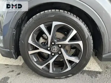 Photo 12 Toyota C-HR  122h Distinctive 2WD E-CVT