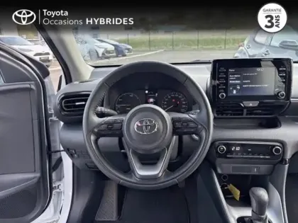 Photo 8 Toyota Yaris  116h Dynamic 5p MY22