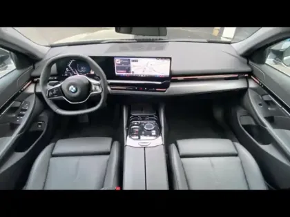 Photo 8 BMW Serie 5 Série 5 Touring 540dA 303ch xDrive