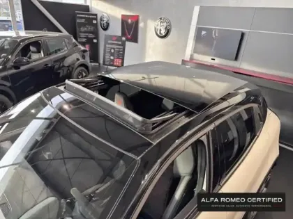 Photo 13 Alfa Romeo Junior  Elettrica 280ch Veloce