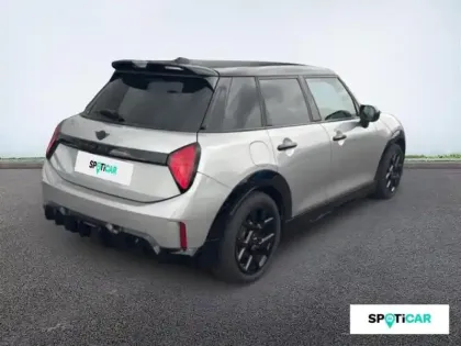 Photo 7 Mini Cooper  5 Portes S 204ch JCW DKG7