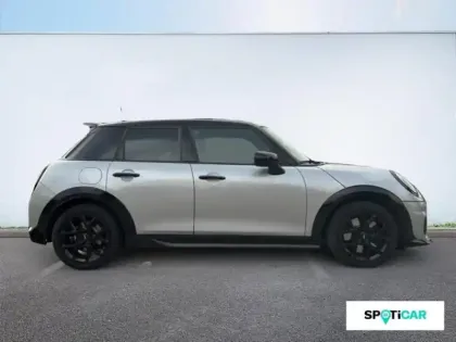 Photo 18 Mini Cooper  5 Portes S 204ch JCW DKG7