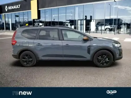 Photo 6 Dacia Jogger  1.6 hybrid 140ch Extreme+ 7 places -24