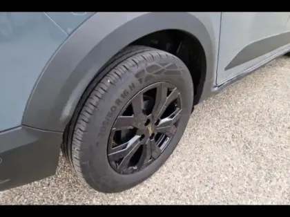 Photo 12 Dacia Jogger  1.6 hybrid 140ch Extreme+ 7 places -24