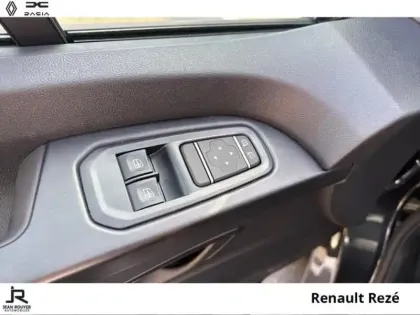 Photo 8 Renault Trafic  Fg L2H1 3T E-TECH AC7/DC50 Advance -24