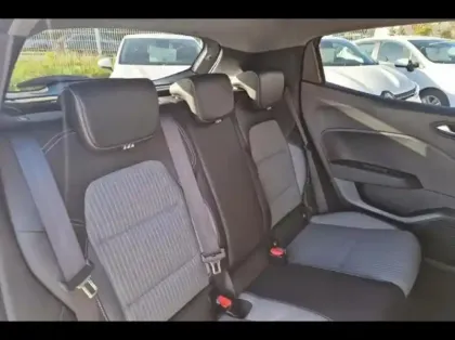 Photo 10 Renault Clio  1.6 E-Tech 145ch full hybrid Techno - 24