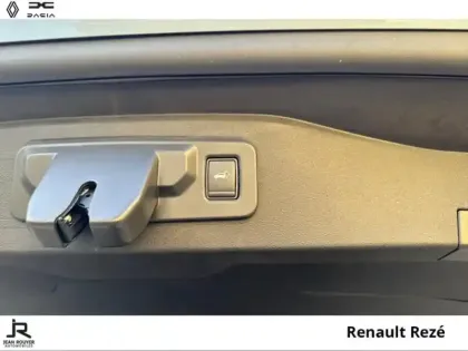 Photo 5 Renault Espace  1.2 E-Tech full hybrid 200ch esprit Alpine 7 places - 25