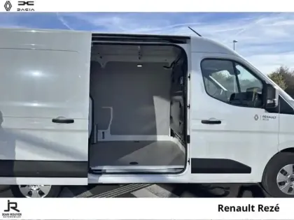 Photo 5 Renault Master  CCb E-TECH EV52 F3500 L2