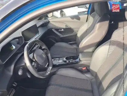 Photo 14 Peugeot 2008  e- 136ch GT