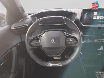 Photo 11 Peugeot 2008  e- 136ch GT