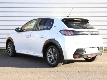 Photo 6 Peugeot 208  e- 136ch Allure Pack