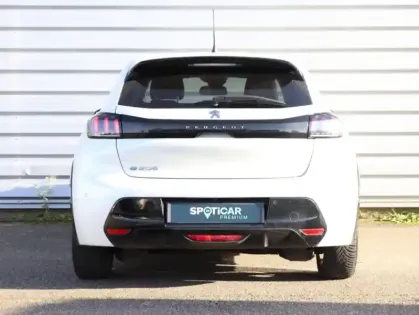 Photo 4 Peugeot 208  e- 136ch Allure Pack