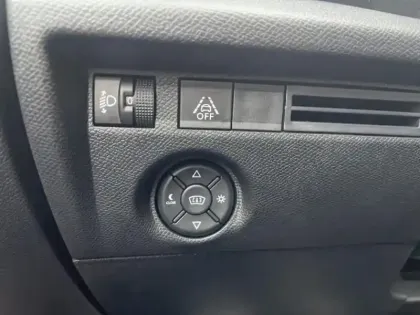 Photo 14 Citroën C4  PureTech 130ch S&S Shine