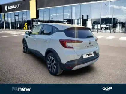 Photo 3 Renault Captur  1.6 E-Tech hybride 145ch Evolution