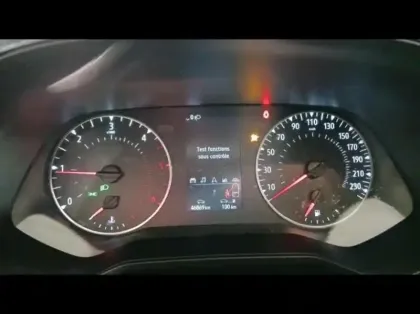 Photo 13 Renault Clio  1.5 Blue dCi 100ch Evolution