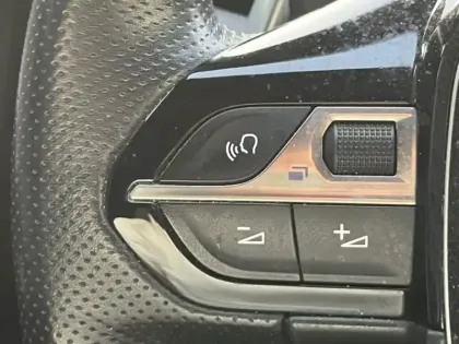 Photo 11 Peugeot 3008  1.2 PureTech 130ch S&S GT EAT8