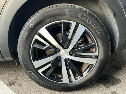 Photo 4 Peugeot 3008  1.2 PureTech 130ch S&S GT EAT8