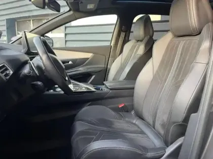 Photo 6 Peugeot 3008  1.2 PureTech 130ch S&S GT EAT8