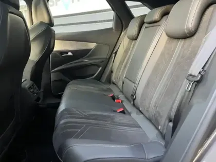 Photo 8 Peugeot 3008  1.2 PureTech 130ch S&S GT EAT8