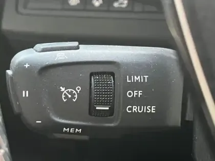 Photo 13 Peugeot 3008  1.2 PureTech 130ch S&S GT EAT8