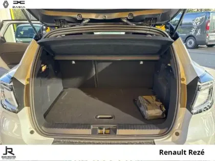 Photo 6 Renault Captur  1.8 E-Tech full hybrid 160ch esprit Alpine - 25