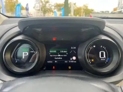 Photo 12 Toyota Yaris  116h Iconic 5p MY21