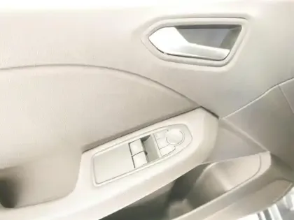 Photo 11 Renault Clio  1.6 E-Tech hybride 140ch Business -21N