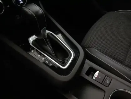 Photo 21 Renault Arkana E-Tech 145 - 21B Intens