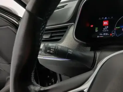 Photo 26 Renault Arkana E-Tech 145 - 21B Intens