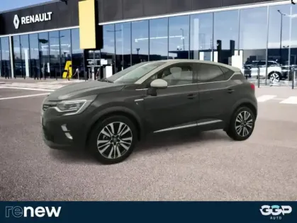 Photo 11 Renault Captur E-Tech Plug-in 160 Initiale Paris