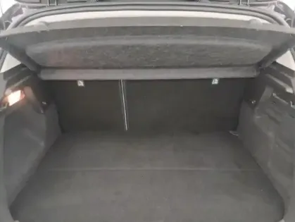 Photo 15 Renault Captur E-Tech Plug-in 160 Initiale Paris