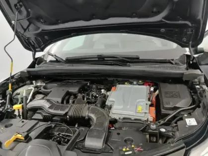 Photo 18 Renault Captur E-Tech Plug-in 160 Initiale Paris