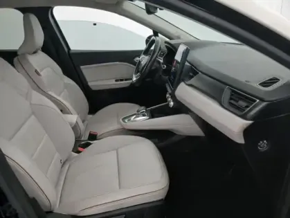 Photo 13 Renault Captur E-Tech Plug-in 160 Initiale Paris