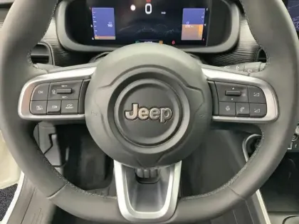 Photo 18 Jeep Avenger  1.2 Turbo T3 100 ch Altitude