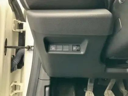 Photo 16 Jeep Avenger  1.2 Turbo T3 100 ch Altitude