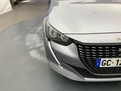 Photo 13 Peugeot 208  PureTech 75 S&S BVM5 Style