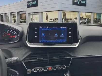 Photo 10 Peugeot 208  PureTech 75 S&S BVM5 Style