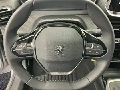 Photo 18 Peugeot 208  PureTech 75 S&S BVM5 Style