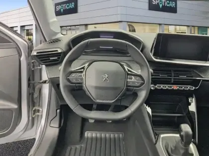 Photo 11 Peugeot 208  PureTech 75 S&S BVM5 Style