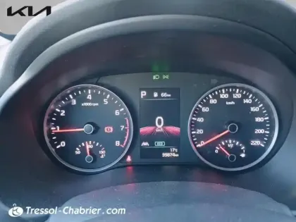 Photo 20 Kia Stonic  1.0 T-GDi 120 ch MHEV DCT7 GT Line